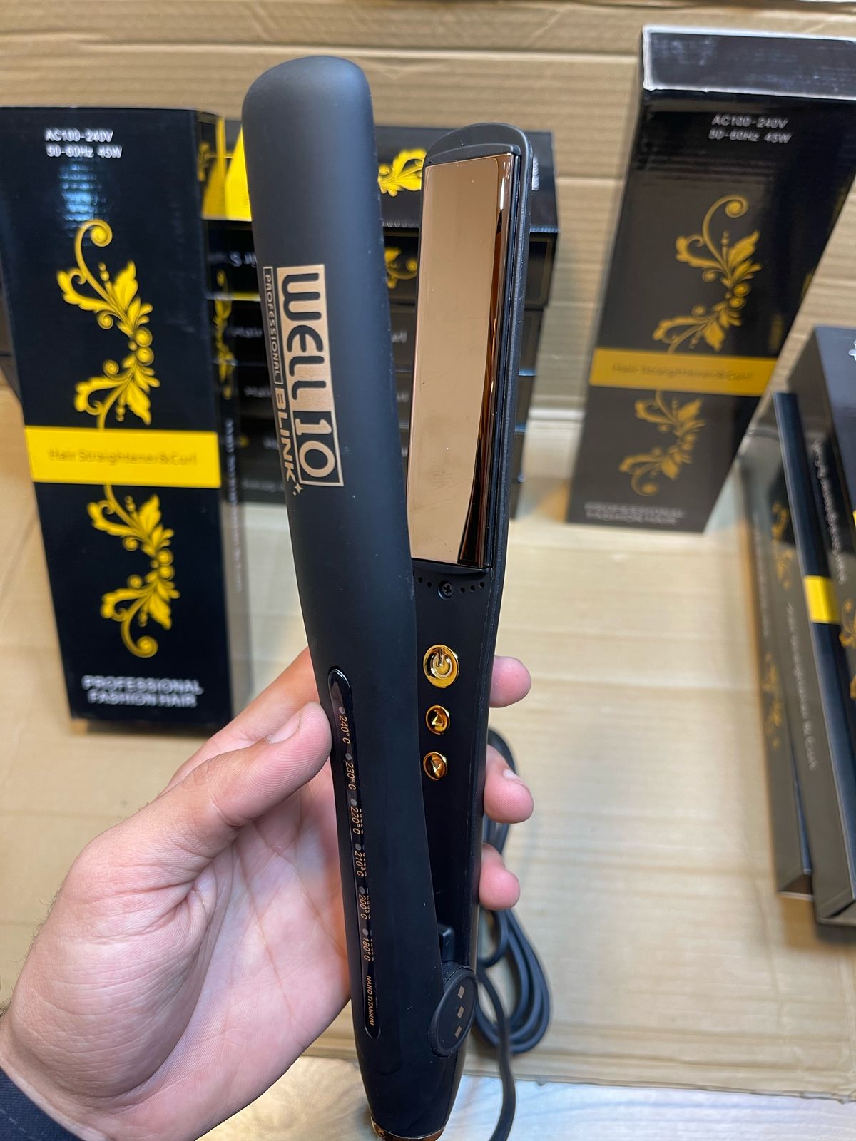 Well 10 Professional Blink Hair Straightner