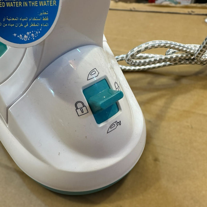 GEEPAS Dual Function Cord & Cordless Steam Iron ( 2400 W 24015 )