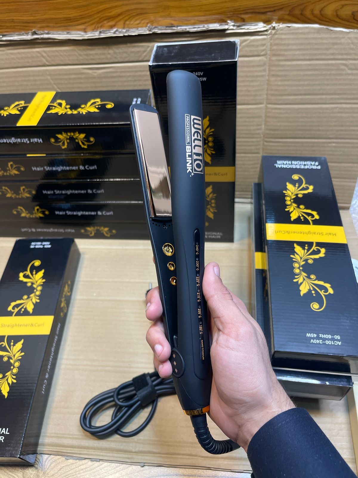 Well 10 Professional Blink Hair Straightner