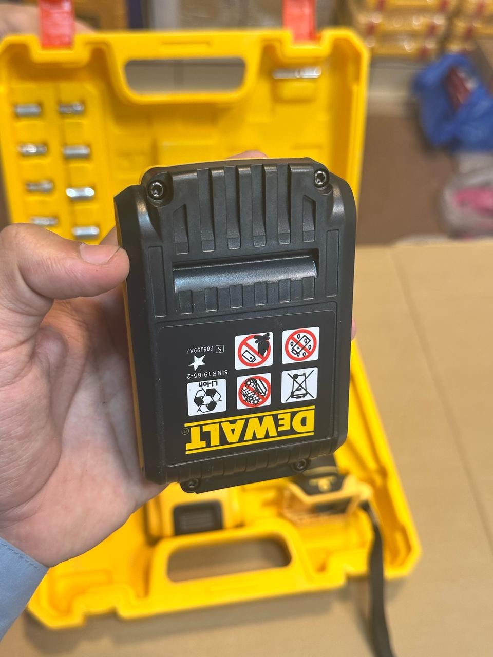 DeWalt Drill Machine With ToolKit Set