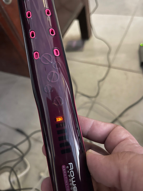 ROWENTA Hair Straightener