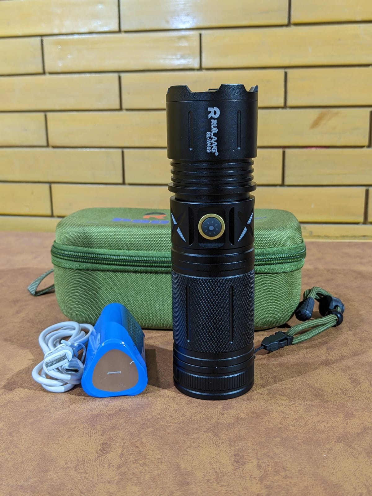 Original P90 Torch 1 kilomter Range Lot Imported