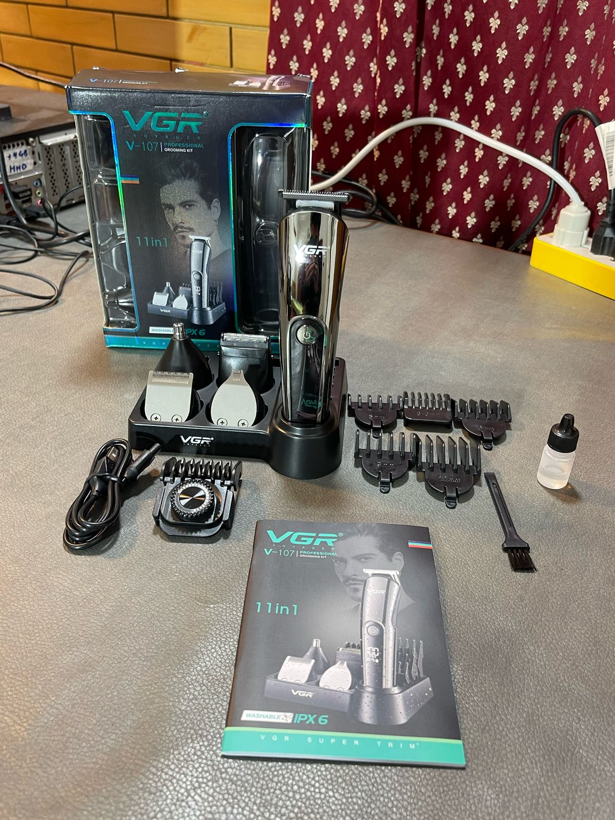 VGR Professional Gromming Kit 11 in 1 ( ALL IN ONE Purpose )