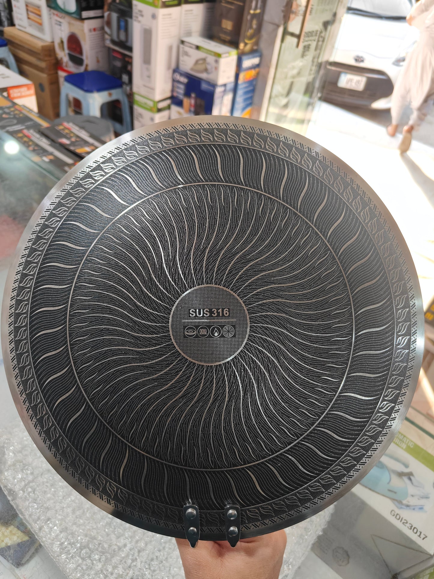 Lot imported 34 cm single handle honeycomb lesser coating tawa