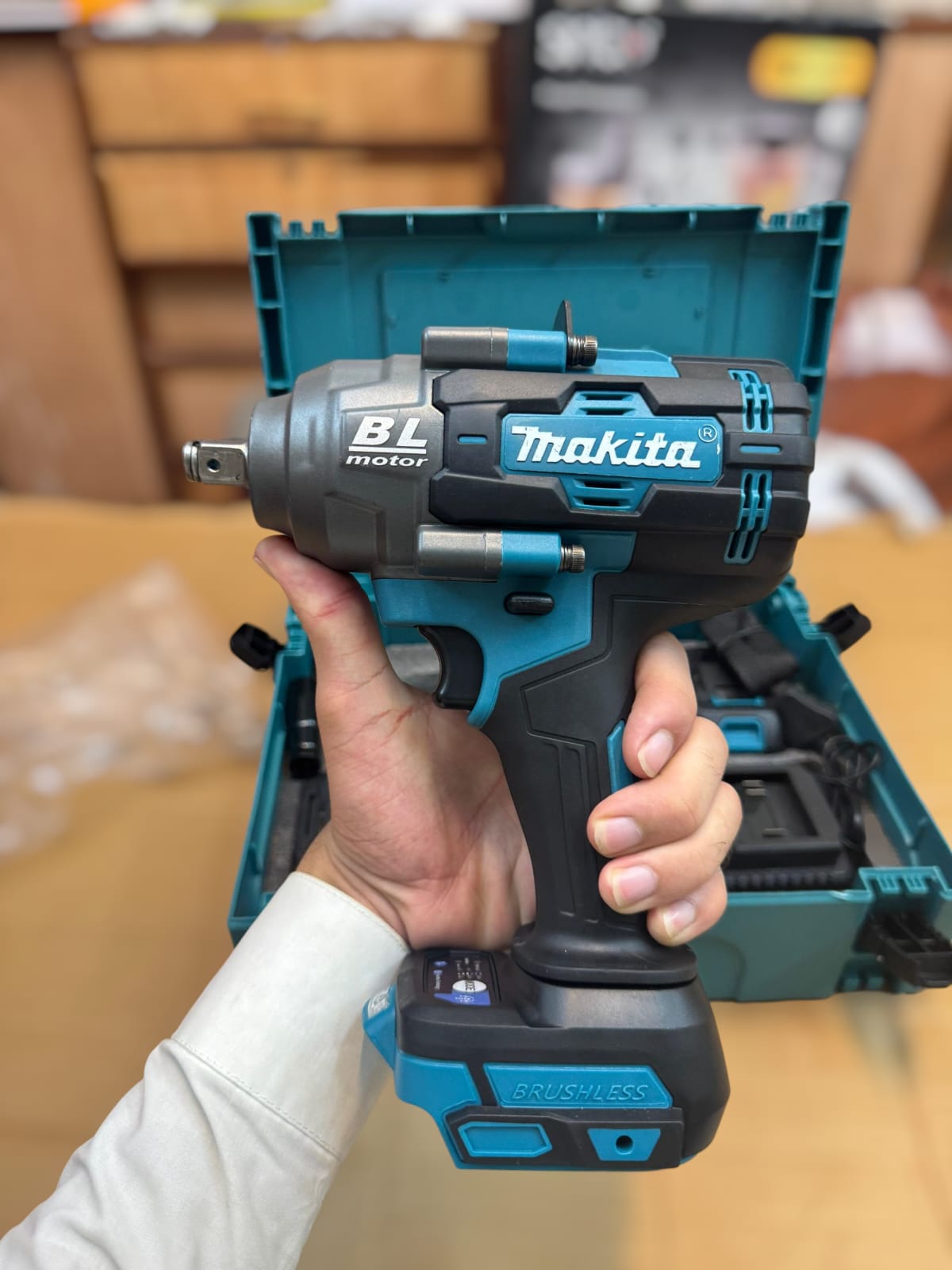 Makita impact wincher  1000 NM