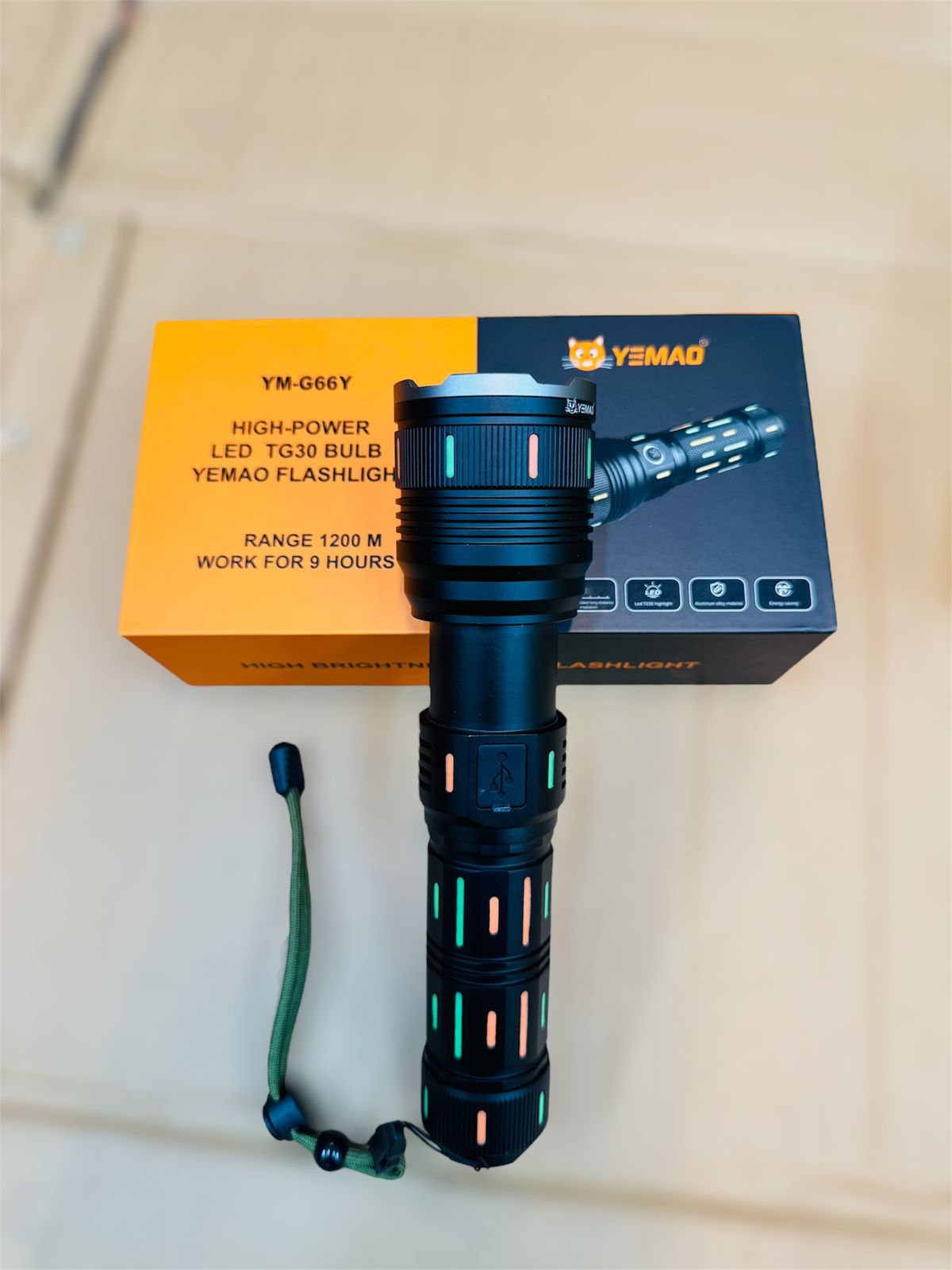 YAMAO 1200M  range torch & flash light