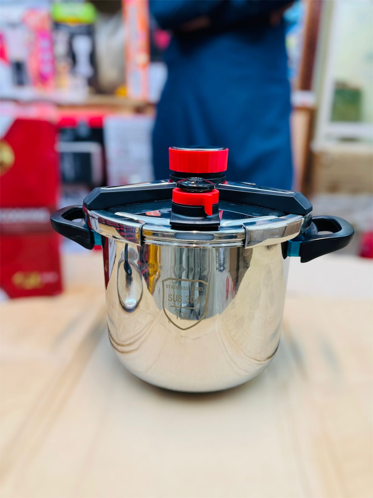 XXL 12L large pressure cooker