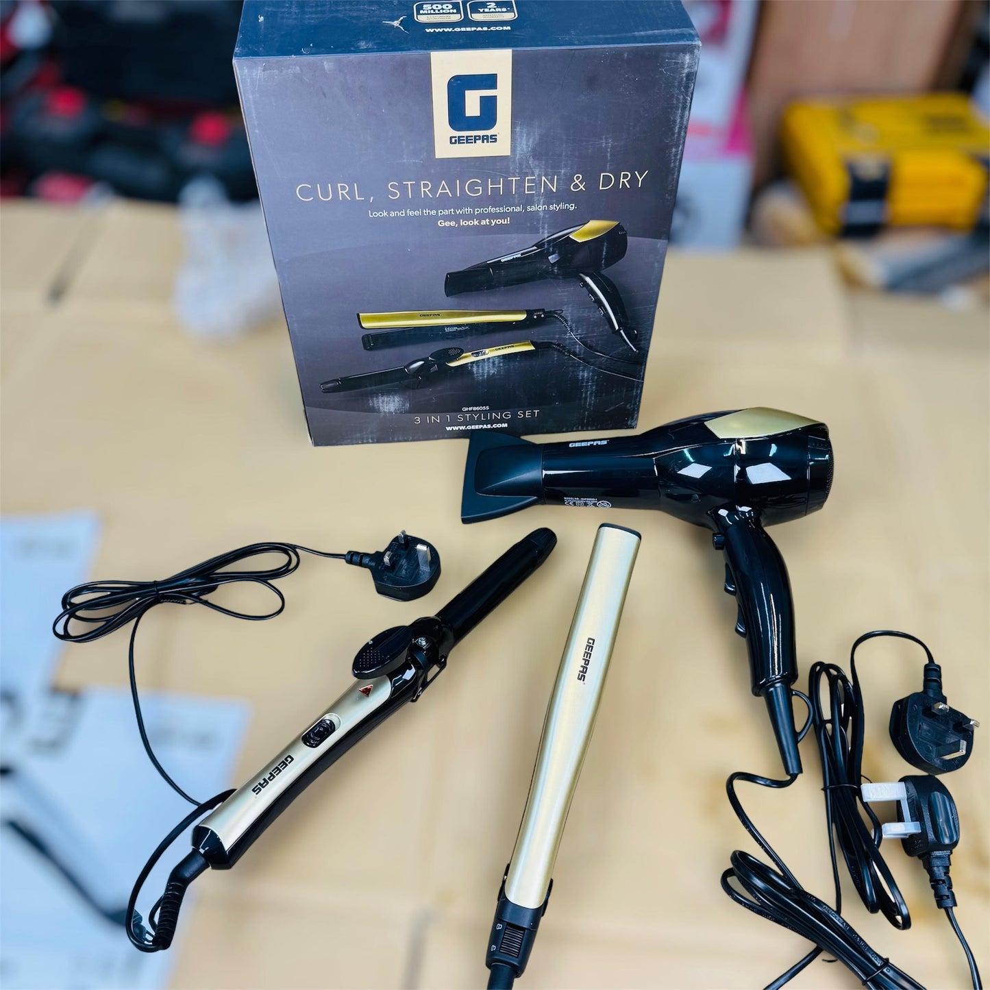 Geepas 3 in 1 Hair Dryer Curler & Straightener Combo Set hair Styler 86055