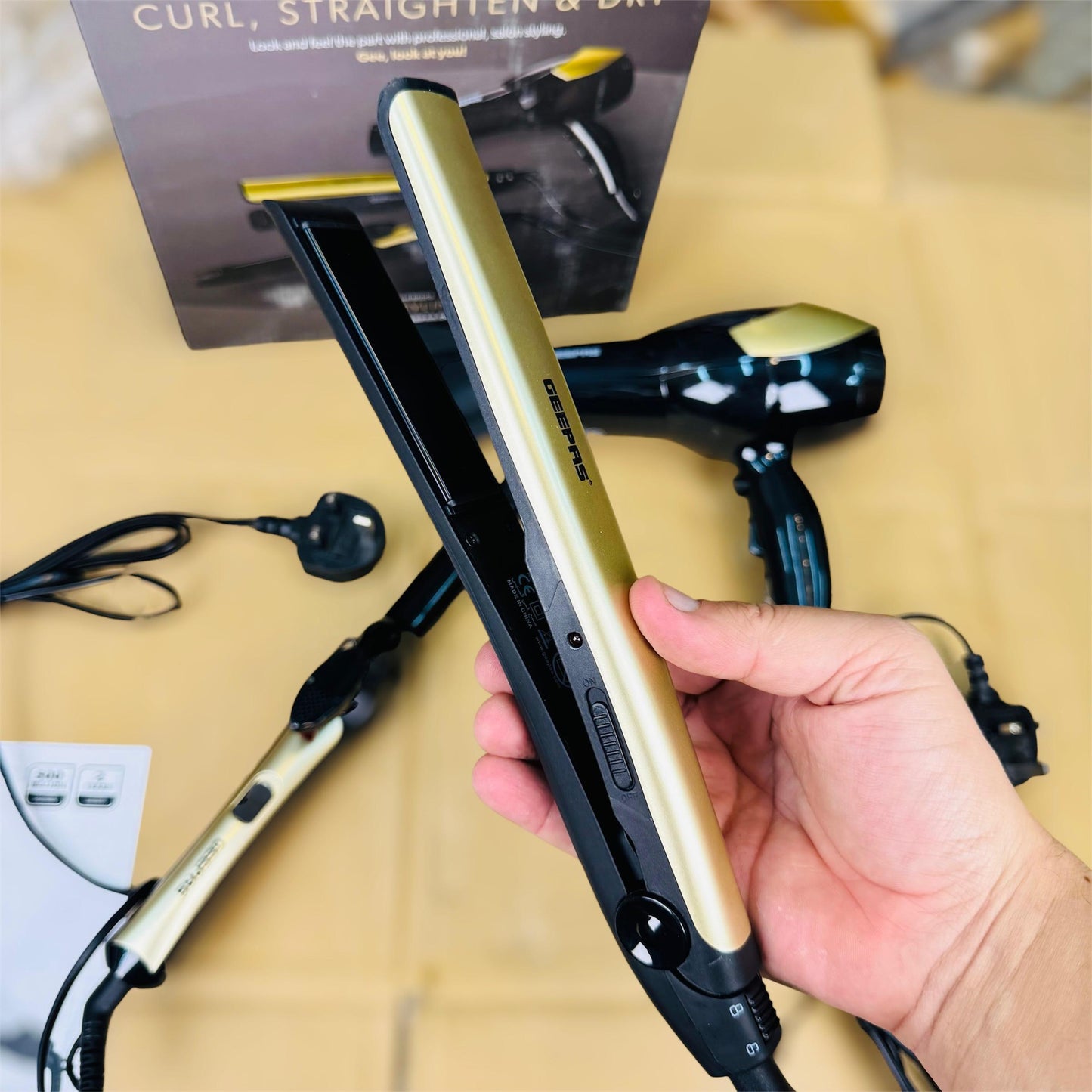 Geepas 3 in 1 Hair Dryer Curler & Straightener Combo Set hair Styler 86055