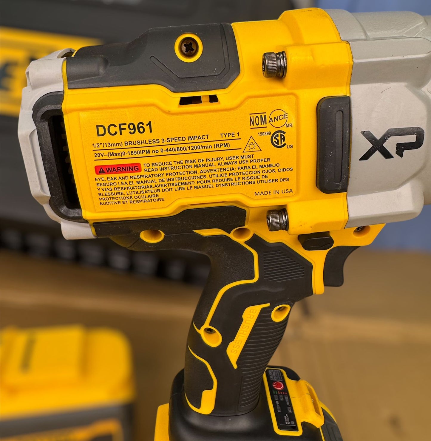 Dewalt commercial impact wench DCF 961