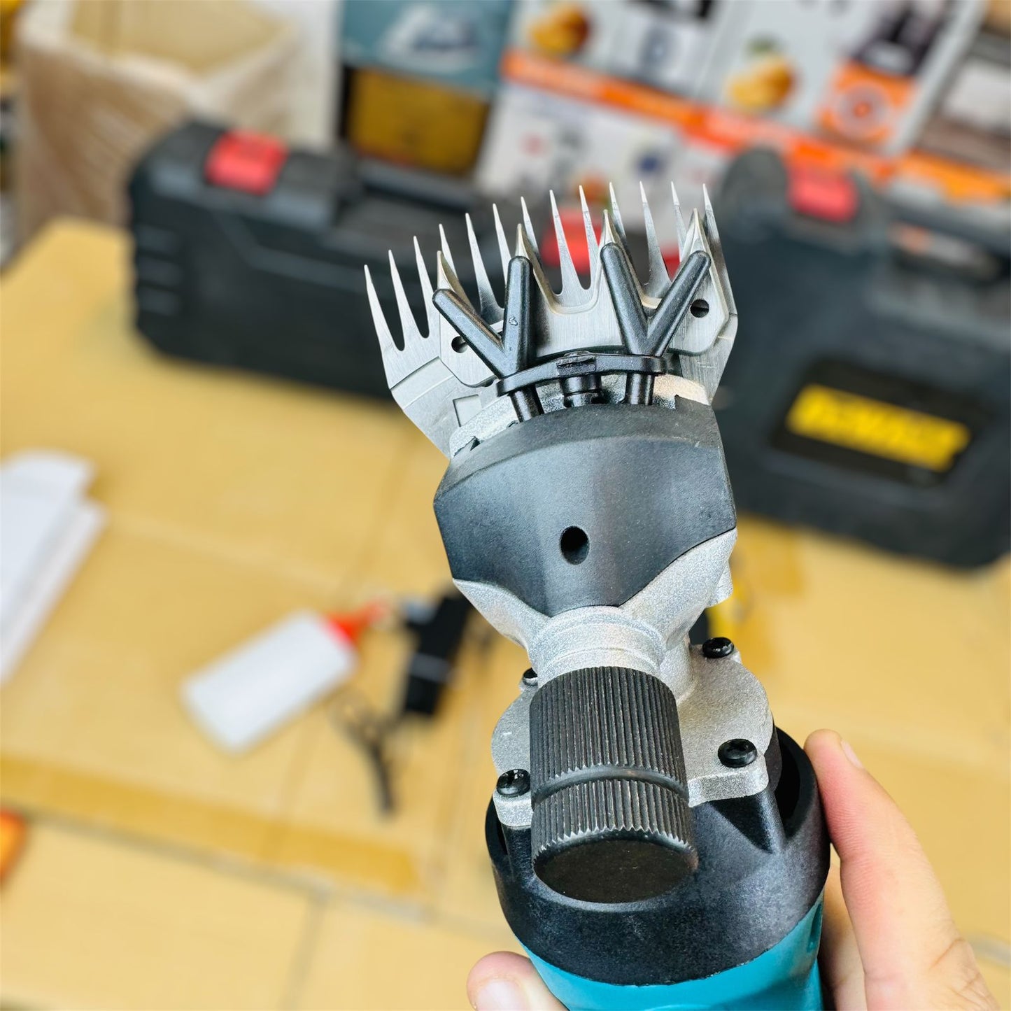 Animal hair cutting machine ( hair trimmer )