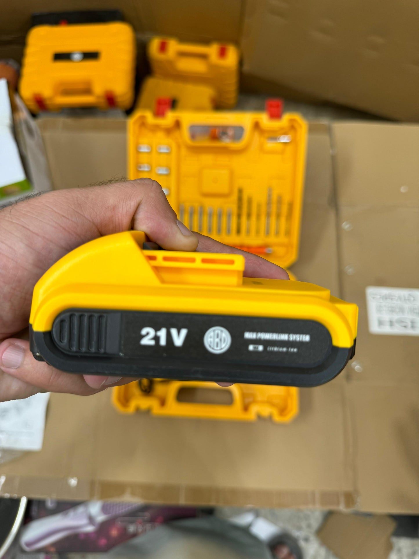 Amazon lot 21v ABD drill machine and screw driver