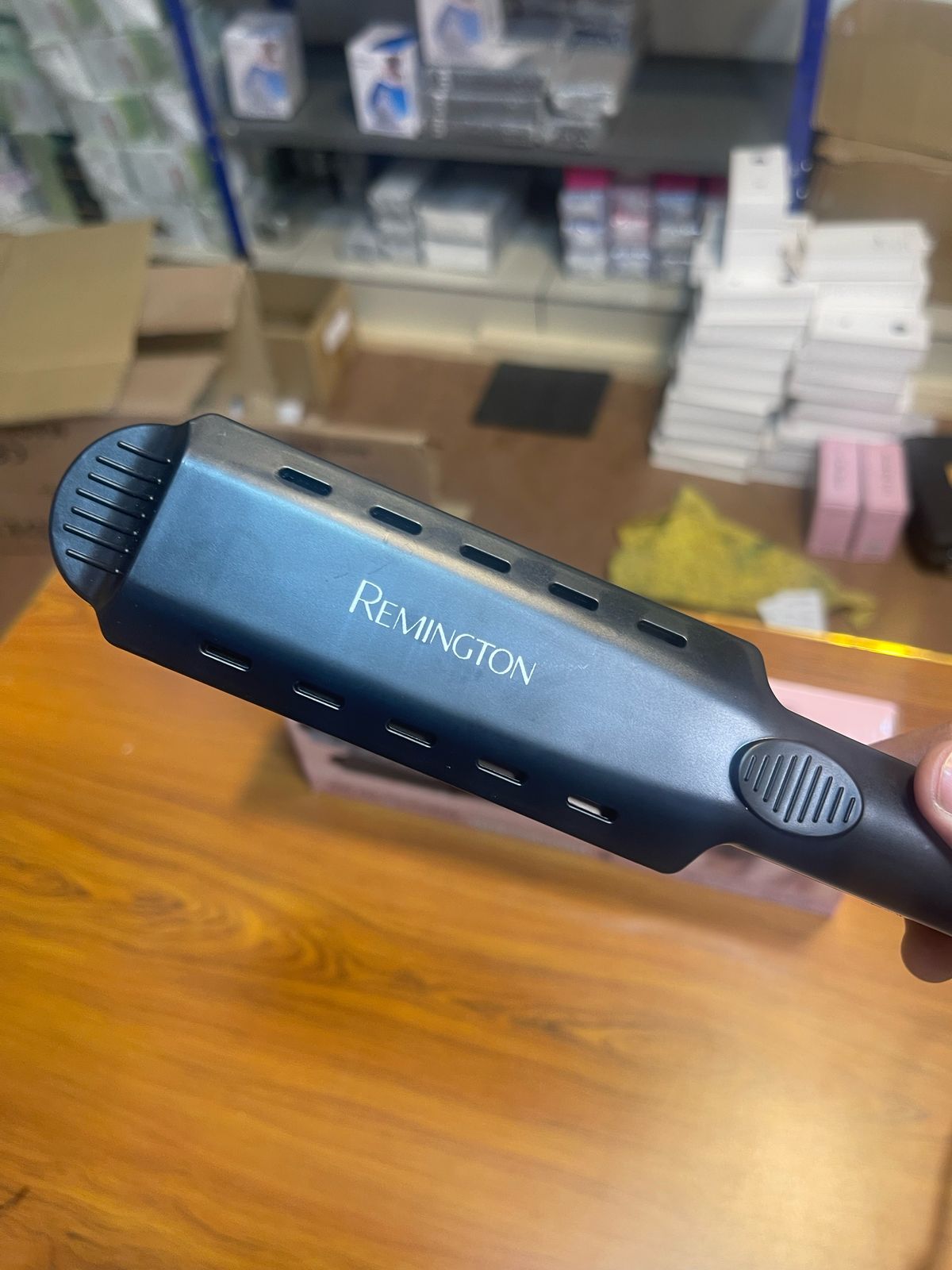 Imported Remington Hair Crimper For Fast Shiny Results