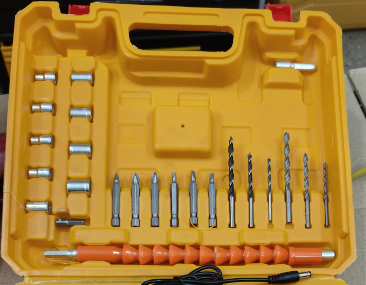 Lot imported DEWALT 36V Drill