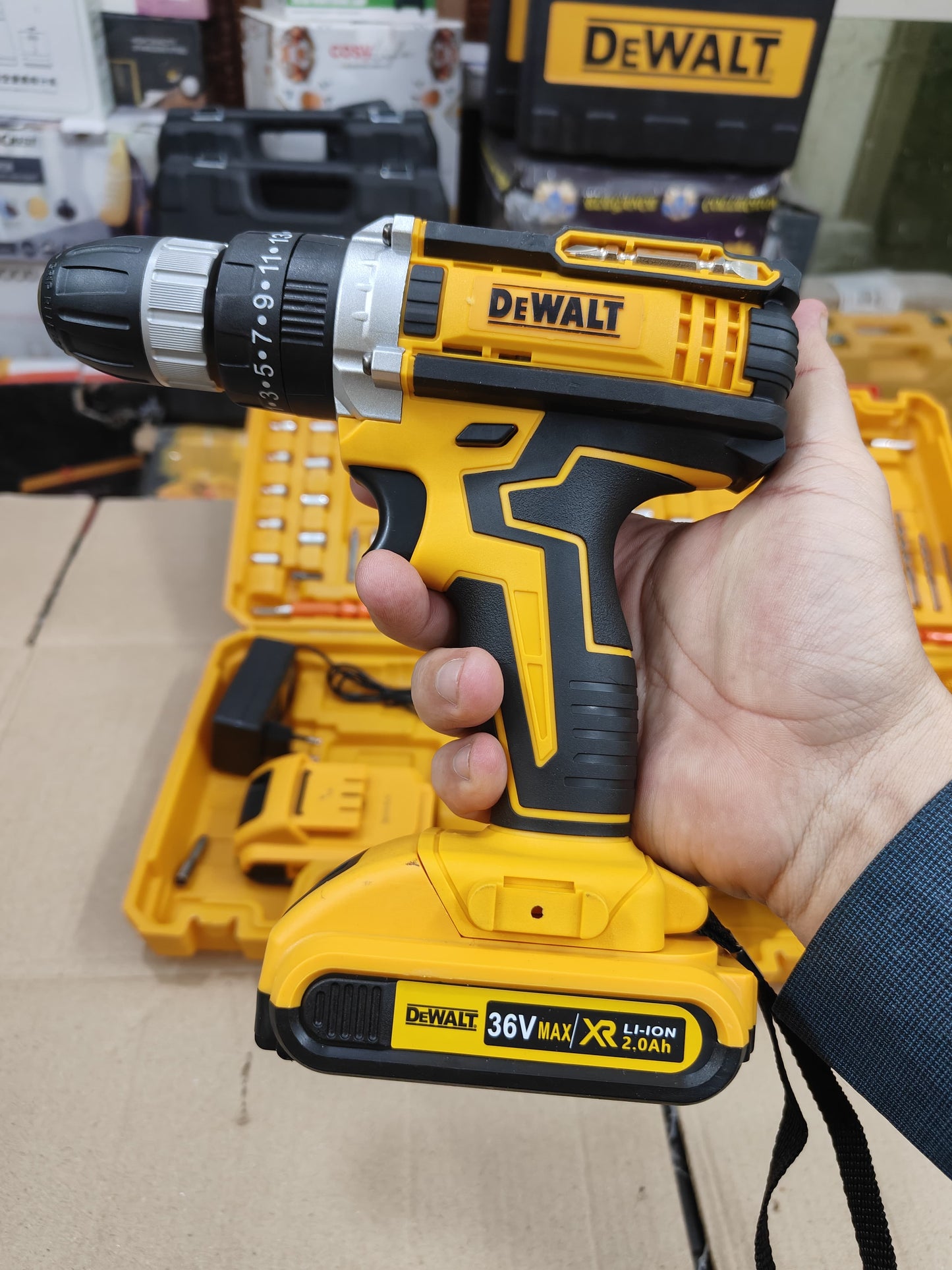 Lot imported DEWALT 36V Drill